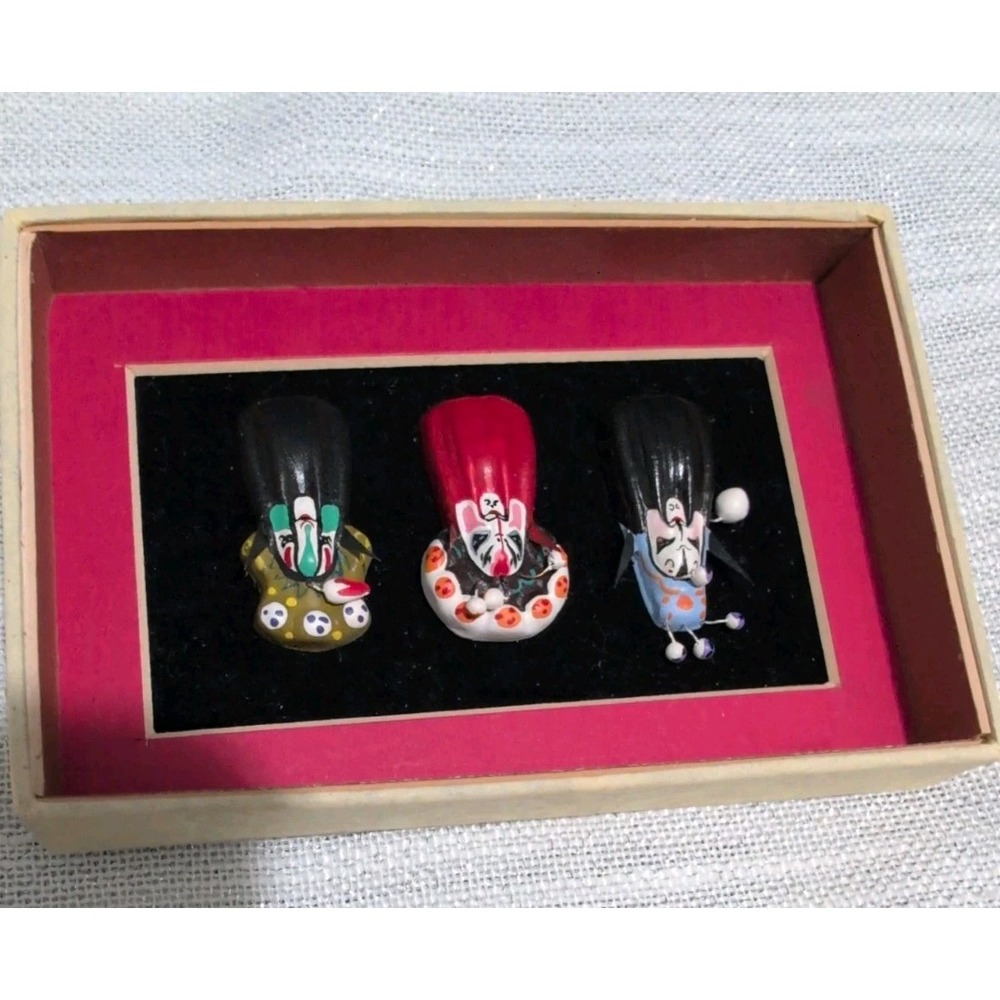 Vintage Asian Opera Mask Mini Figurines – Hand Painted Ceramic, 1.5", Set of‎ 3